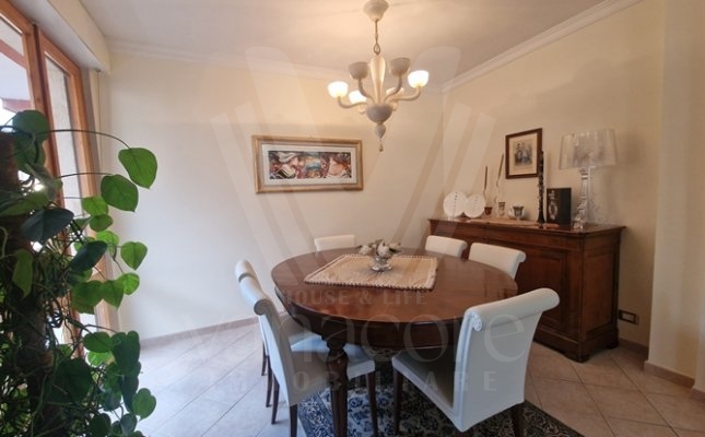 14 Sala da pranzo 14 Sala da pranzo