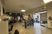 Via Sardegna locale commerciale